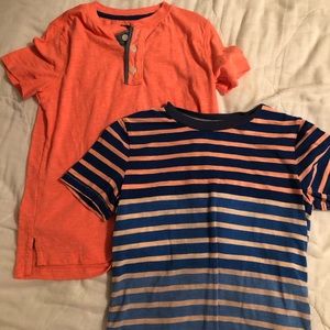 2 boys size small shirts from Old Navy